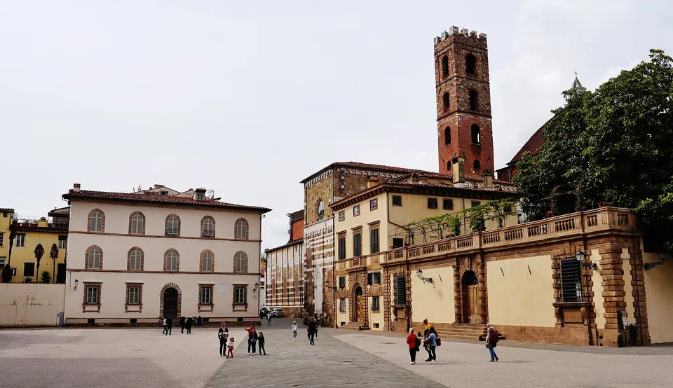 Lucca, concerto sold out per il Cral della Usl 2 a piazza San Martino