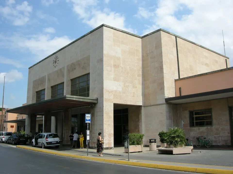 Stazione di viareggio
