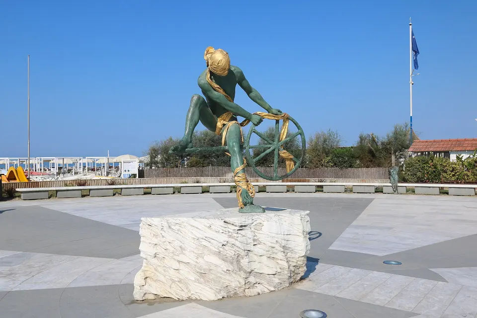 Forte dei Marmi / Toscana - Statua Pontile
